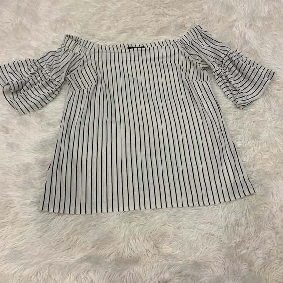 Banana Republic Off the Shoulder Striped Top Small - Picture 2 of 7